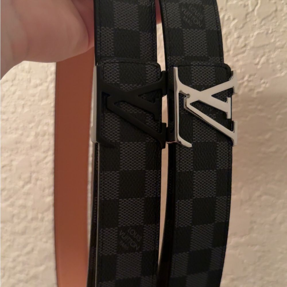 Louis Vuitton Men's Checkered Belts - Picture 4 of 4